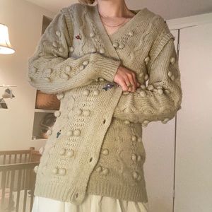 Vtg popcorn/Pom Pom cardigan
